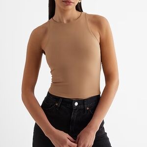 Body Contour High Compression High Neck Cropped Tank